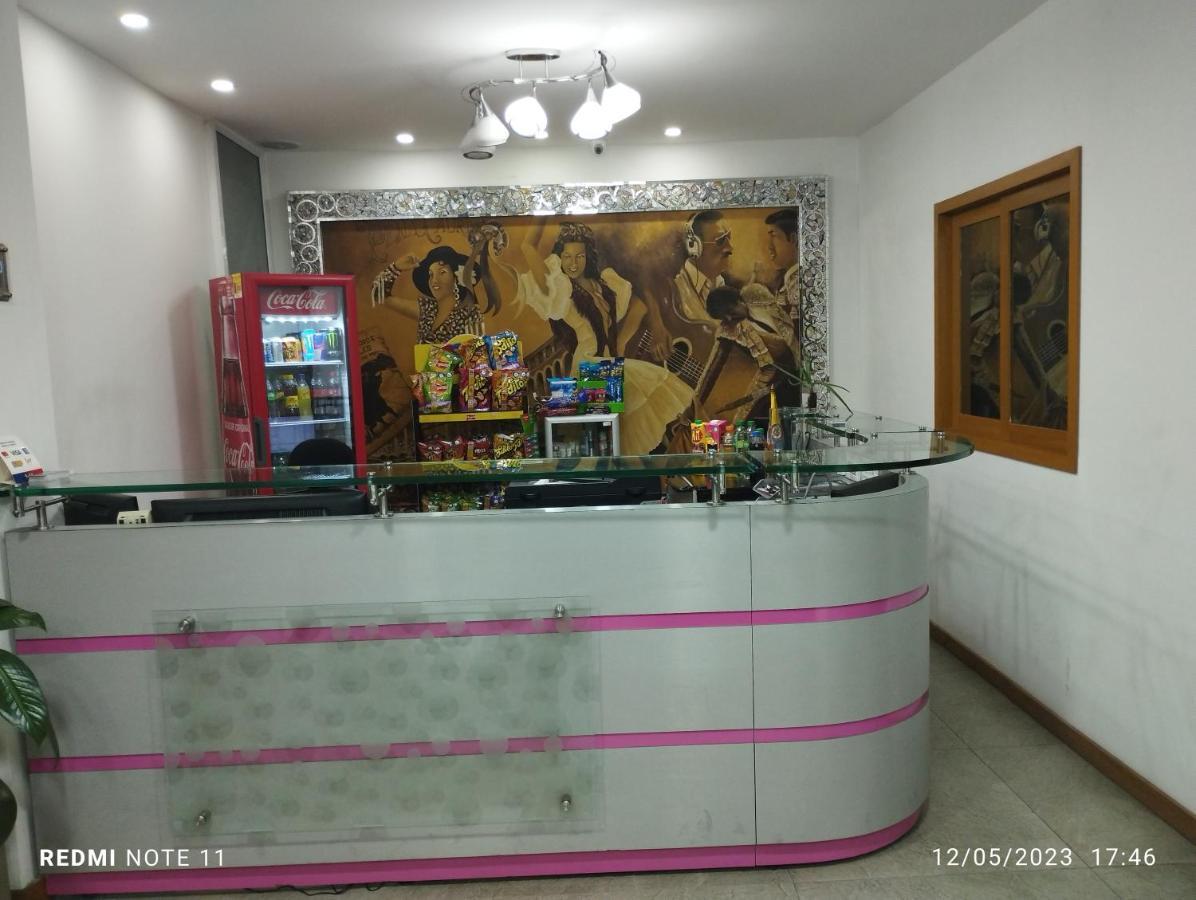Hotel San Antonio Plaza กาลี ภายนอก รูปภาพ